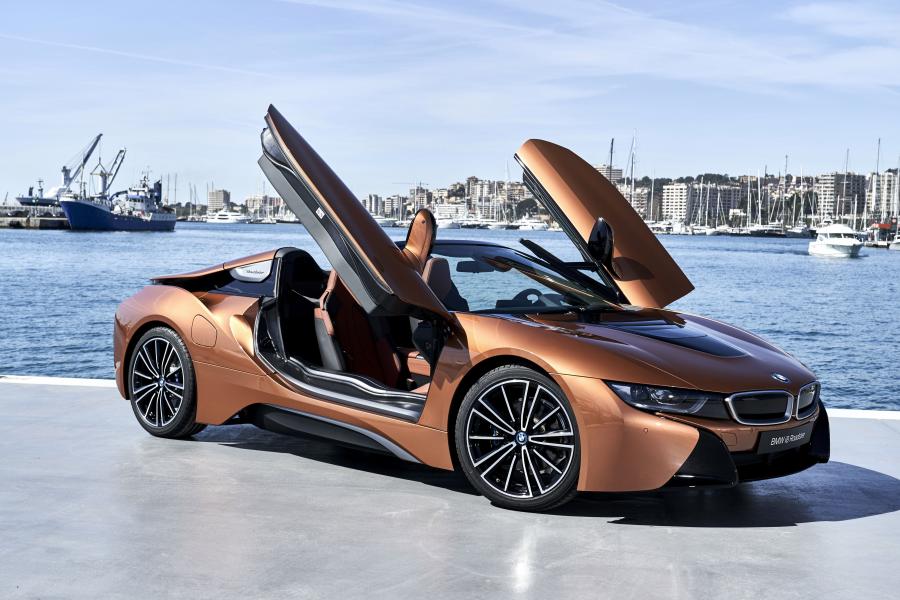  BMW i8 Roadster (I15) 2018 года  (WW) (фото 176 из 198)